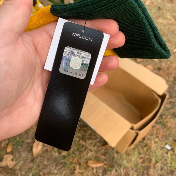 NWT - NFL Green Bay Packer Christmas Sweater - Picture 5 of 8